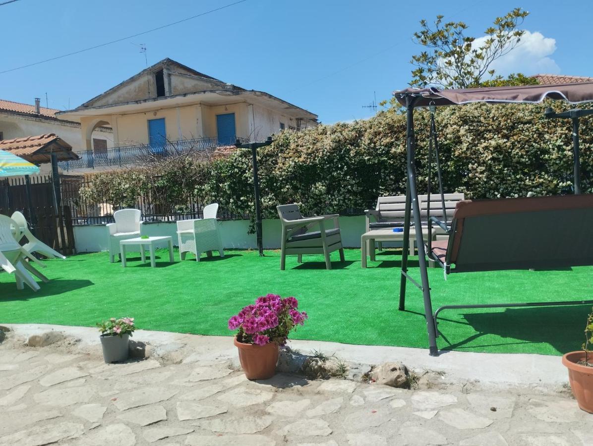 Villa Oasi Hause Castel Volturno Exterior foto