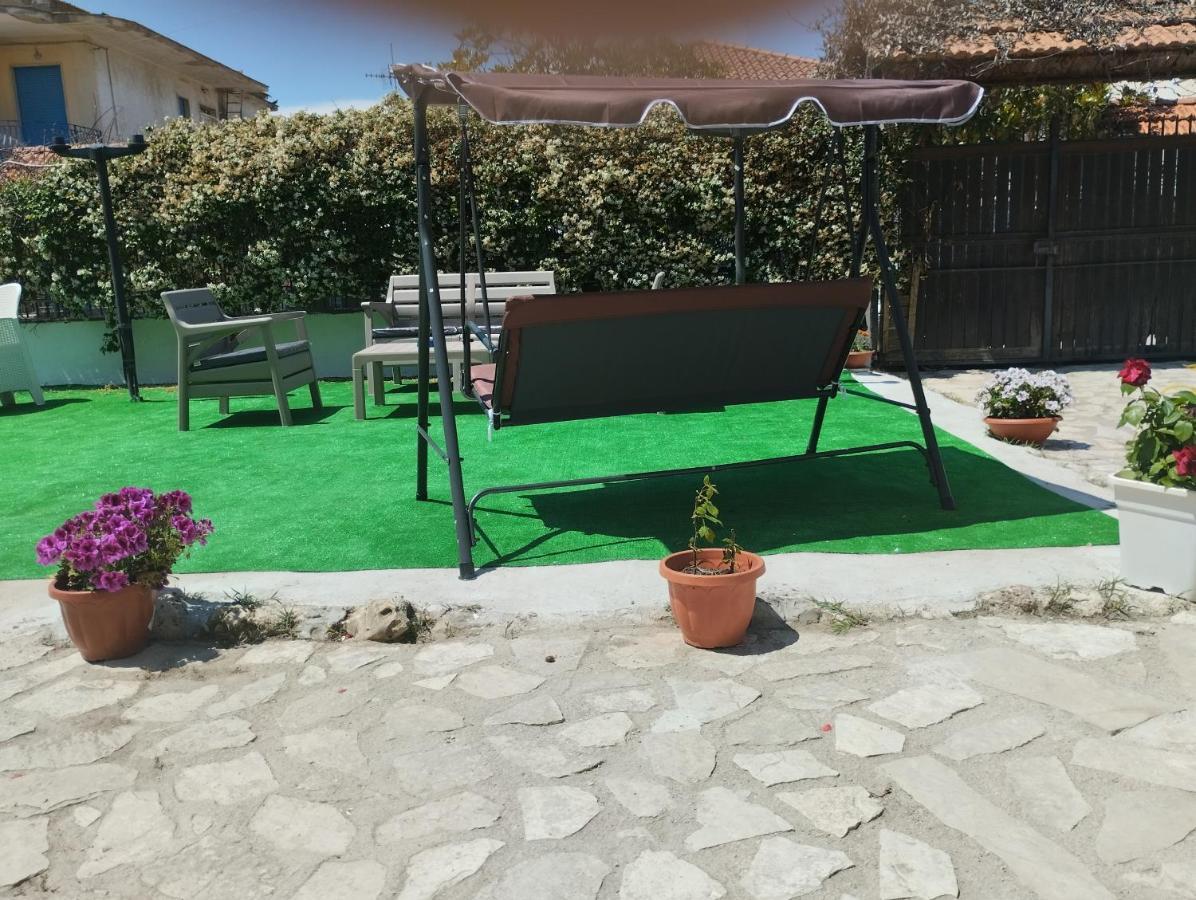 Villa Oasi Hause Castel Volturno Exterior foto